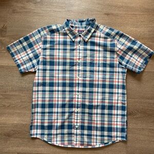 Patagonia Short sleeve Button Up Organic Cotton Men’s Shirt - XL